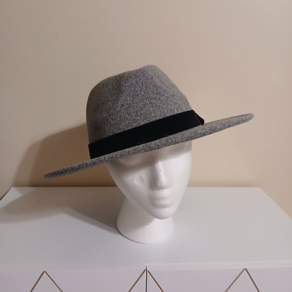 Women's Gray Felt Fedora Hat